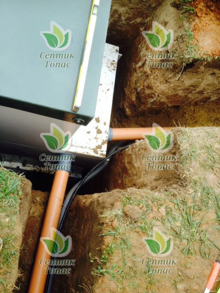 Работы по монтажу септика Топас 9